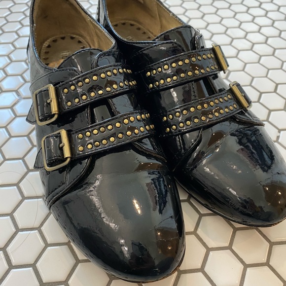 Libby Edelman studded black and gold loafer - Picture 4 of 6